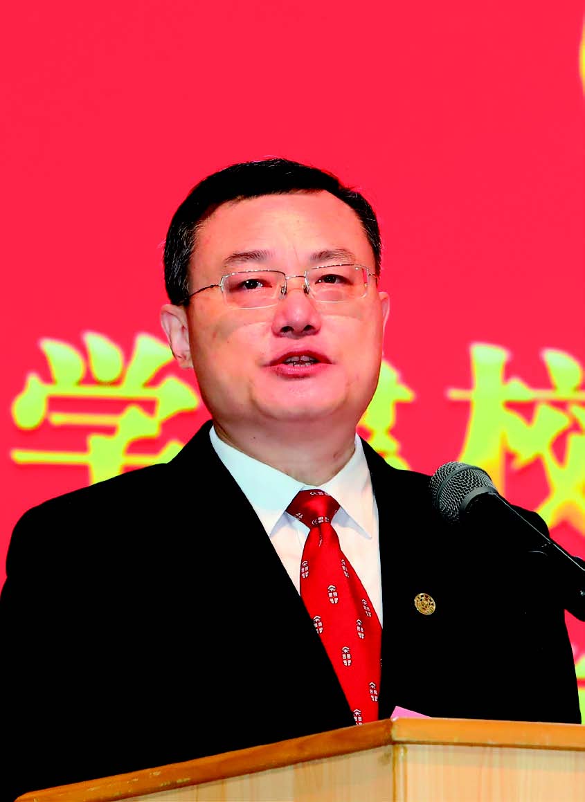 厦门大学校长张荣